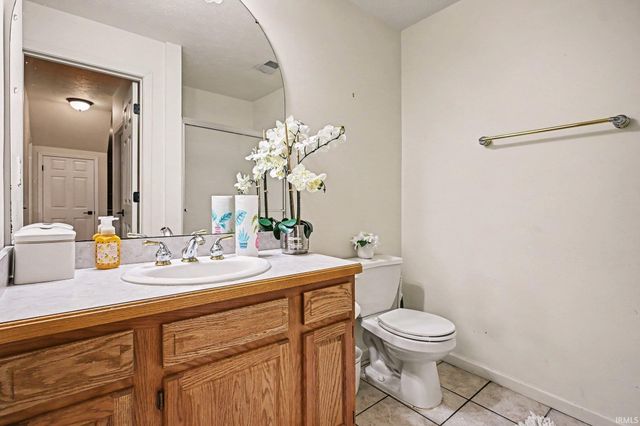 2166 Willow Creek Drive, Mishawaka, IN 46545