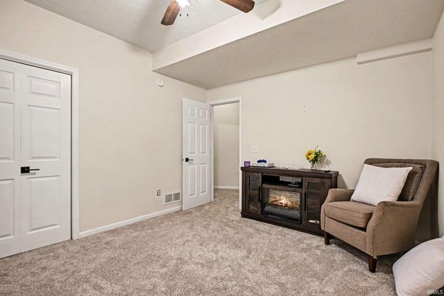 2166 Willow Creek Drive, Mishawaka, IN 46545