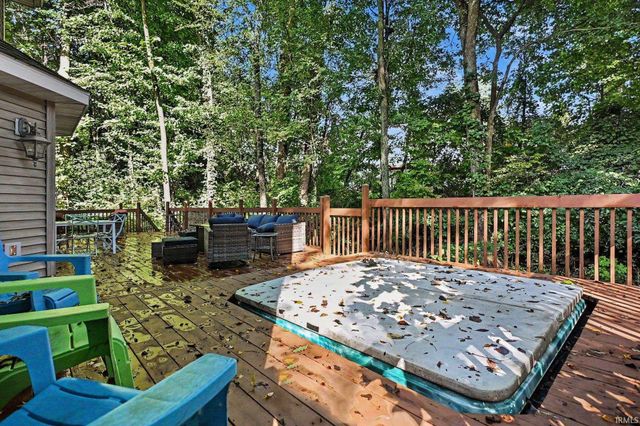2166 Willow Creek Drive, Mishawaka, IN 46545