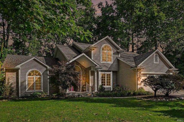 2166 Willow Creek Drive, Mishawaka, IN 46545