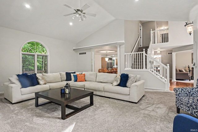 2166 Willow Creek Drive, Mishawaka, IN 46545