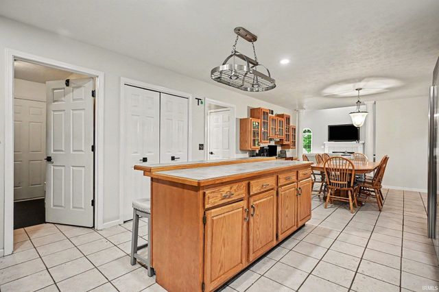 2166 Willow Creek Drive, Mishawaka, IN 46545