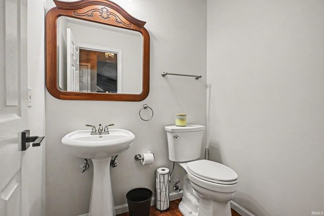 2166 Willow Creek Drive, Mishawaka, IN 46545