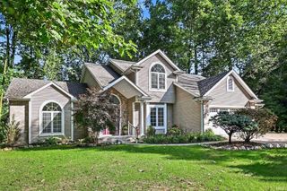 2166 Willow Creek Drive, Mishawaka, IN 46545