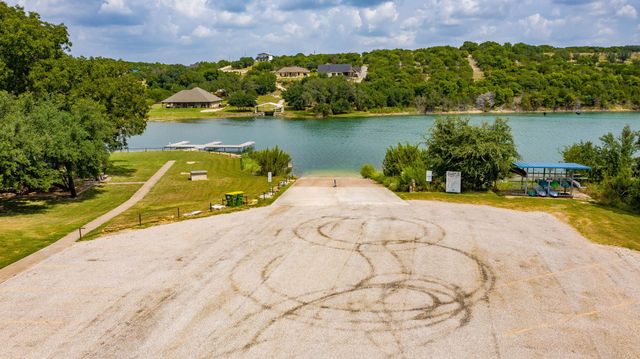 2280 Compass Way, Bluff Dale, TX 76433