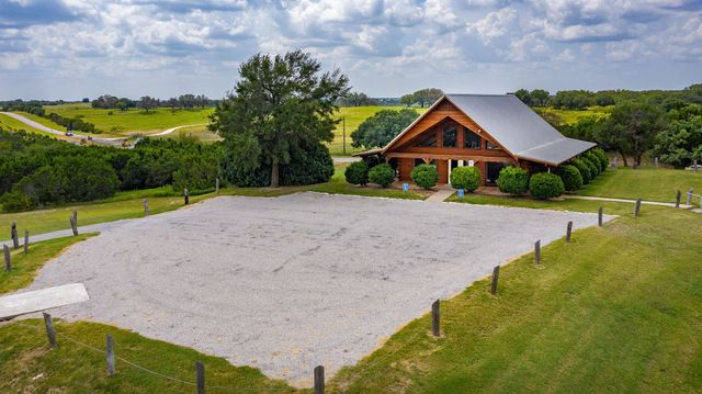 2280 Compass Way, Bluff Dale, TX 76433