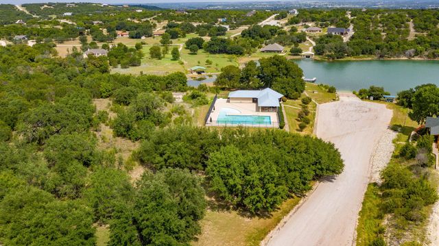 2280 Compass Way, Bluff Dale, TX 76433