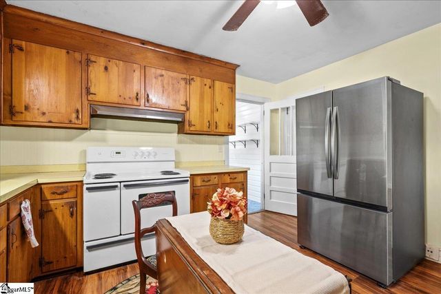 324 Mary Ann Street, Easley, SC 29640