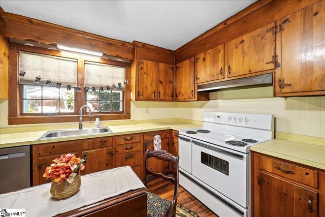 324 Mary Ann Street, Easley, SC 29640