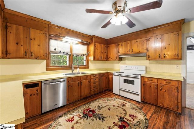 324 Mary Ann Street, Easley, SC 29640