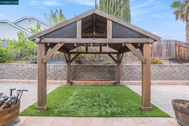 924 Flintrock Drive, Antioch, CA 94509