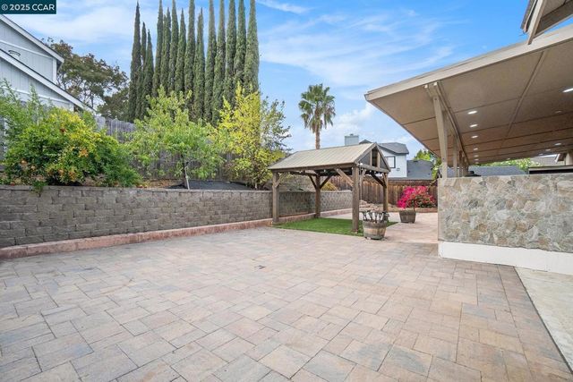 924 Flintrock Drive, Antioch, CA 94509