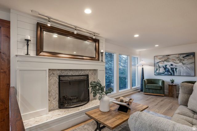 8505 S KINGS COVE DR, Salt Lake City, UT 84121