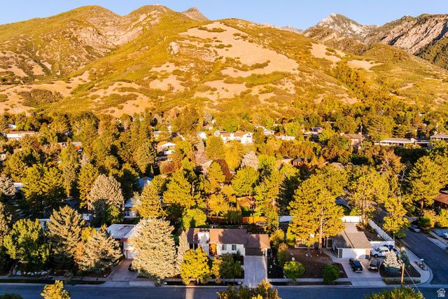 8505 S KINGS COVE DR, Salt Lake City, UT 84121