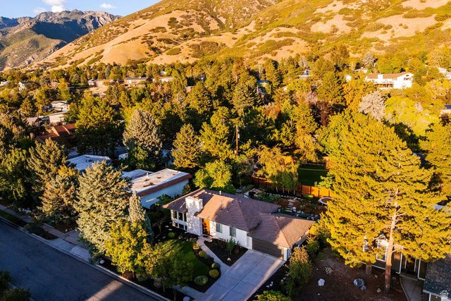 8505 S KINGS COVE DR, Salt Lake City, UT 84121