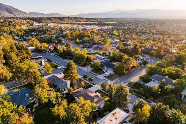 8505 S KINGS COVE DR, Salt Lake City, UT 84121