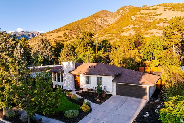 8505 S KINGS COVE DR, Salt Lake City, UT 84121