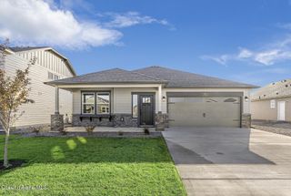 987 E Healy Ave, Post Falls, ID 83854