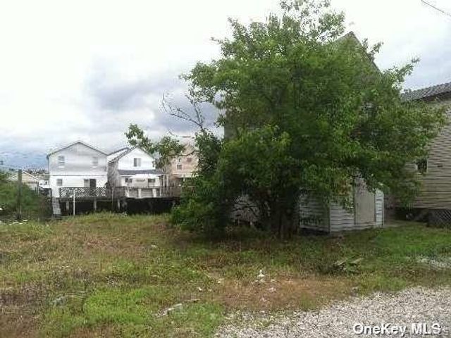 143 broaway, Howard Beach, NY 11414