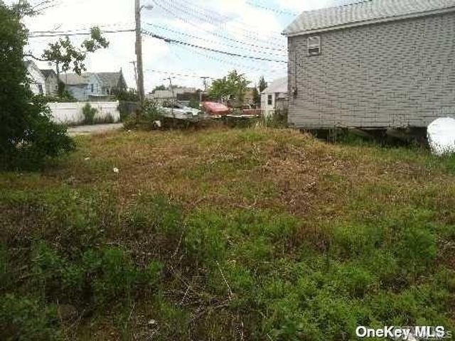 143 broaway, Howard Beach, NY 11414