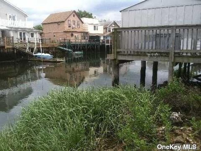 143 broaway, Howard Beach, NY 11414
