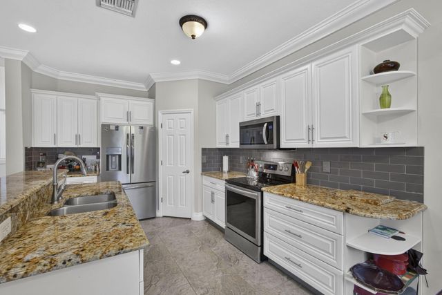 11483 Beacon Pointe Lane, Wellington, FL 33414