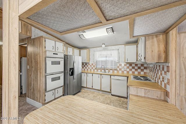 329 S Arroya Circle, Mesa, AZ 85206