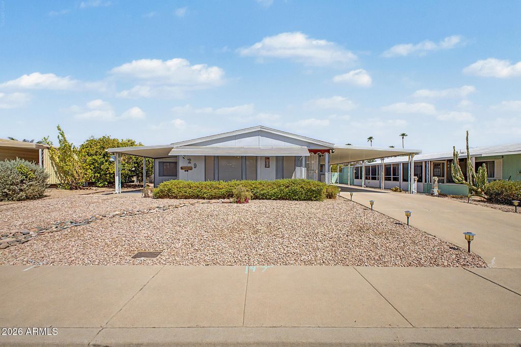 329 S Arroya Circle, Mesa, AZ 85206