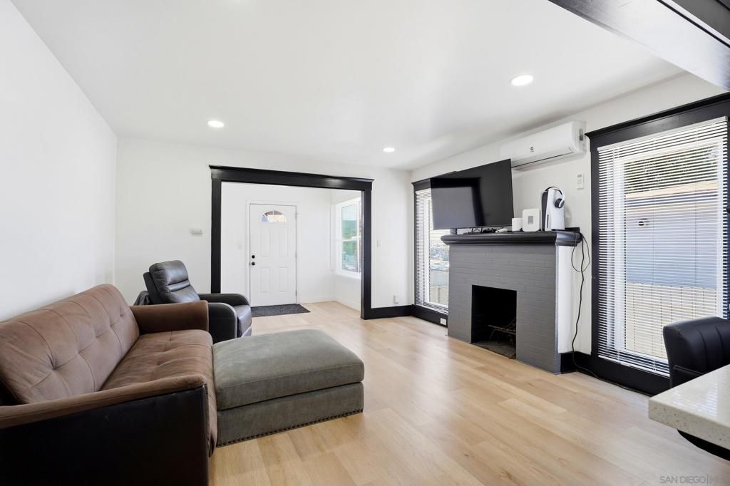 Image 5 of property listing at 23 E 1st St, National City, CA 91950