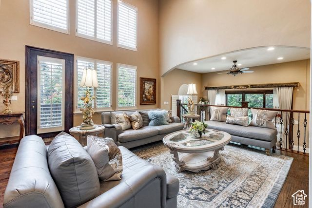 7256 S MILNE GARDEN CIR, Cottonwood Heights, UT 84047