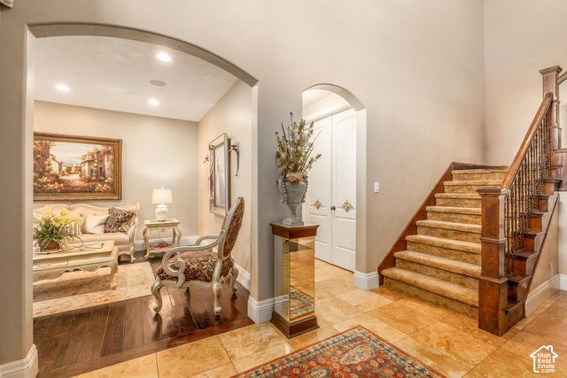 7256 S MILNE GARDEN CIR, Cottonwood Heights, UT 84047