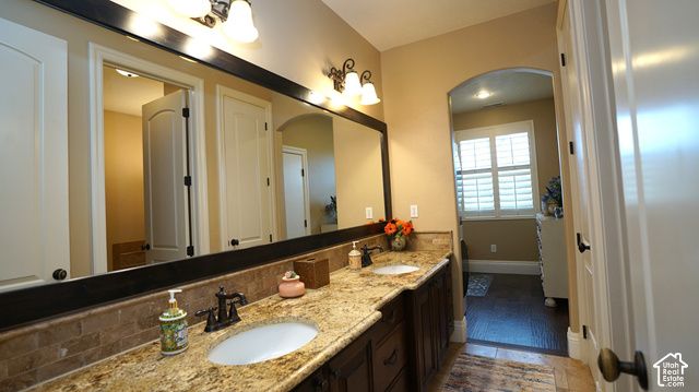7256 S MILNE GARDEN CIR, Cottonwood Heights, UT 84047