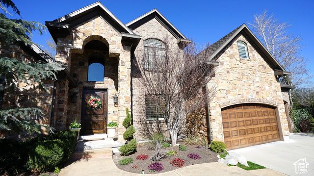 7256 S MILNE GARDEN CIR, Cottonwood Heights, UT 84047