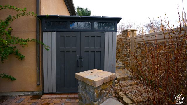 7256 S MILNE GARDEN CIR, Cottonwood Heights, UT 84047