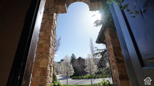 7256 S MILNE GARDEN CIR, Cottonwood Heights, UT 84047