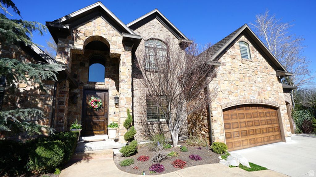 7256 S MILNE GARDEN CIR, Cottonwood Heights, UT 84047 — photo 3