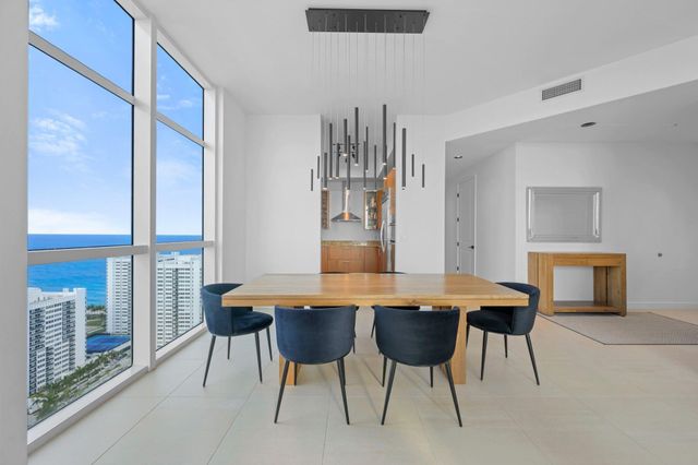 1945 S Ocean Drive Ph 2808, Hallandale Beach, FL 33009