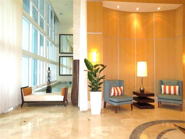 1945 S Ocean Drive Ph 2808, Hallandale Beach, FL 33009