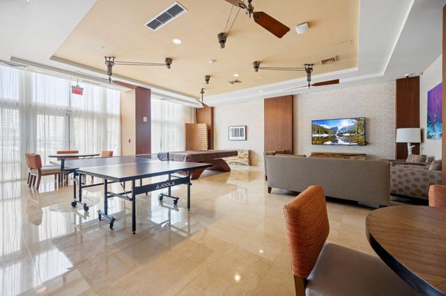 1945 S Ocean Drive Ph 2808, Hallandale Beach, FL 33009