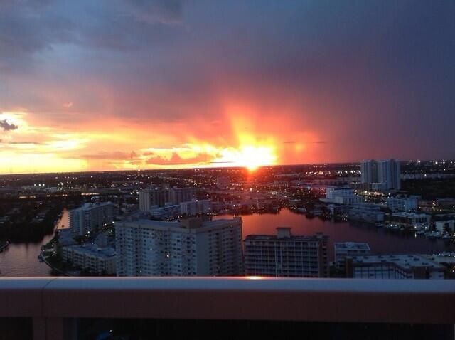 1945 S Ocean Drive Ph 2808, Hallandale Beach, FL 33009