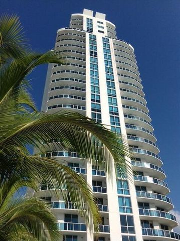 1945 S Ocean Drive Ph 2808, Hallandale Beach, FL 33009