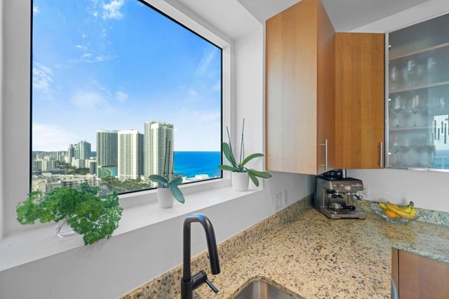 1945 S Ocean Drive Ph 2808, Hallandale Beach, FL 33009