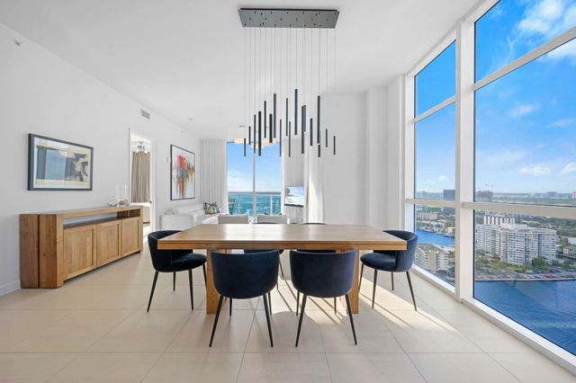 1945 S Ocean Drive Ph 2808, Hallandale Beach, FL 33009