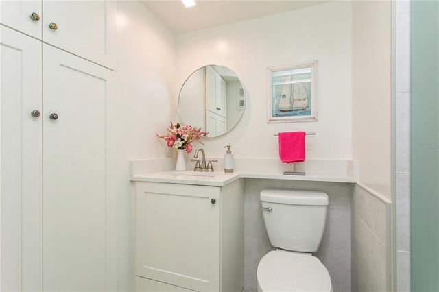244 SAINT AUGUSTINE AVENUE 107, Venice, FL 34285