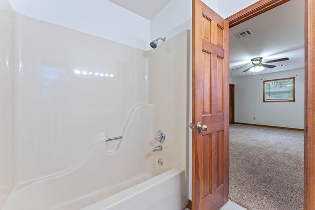 13998 E Highway 12, Rogers, AR 72756