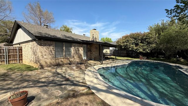 2961 Cripple Creek Trail, Grapevine, TX 76051