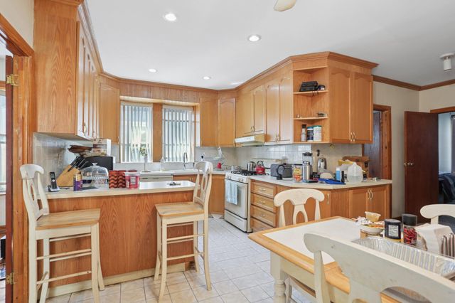 432 Amboy Street, Brooklyn, NY 11212