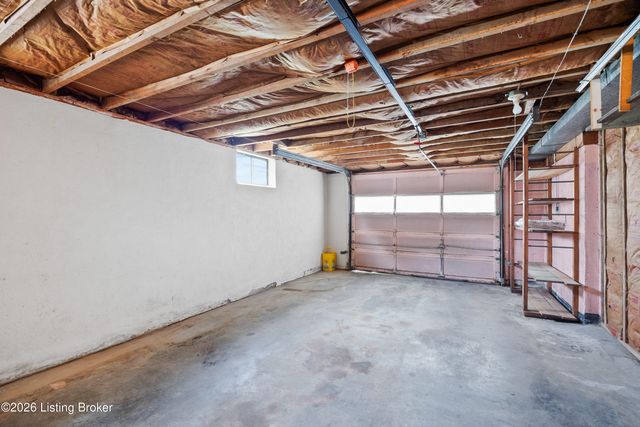 5705 Maryman Rd, Louisville, KY 40258