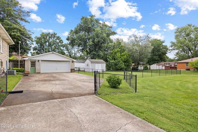 5705 Maryman Rd, Louisville, KY 40258