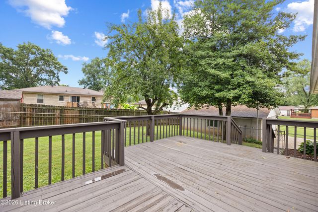 5705 Maryman Rd, Louisville, KY 40258